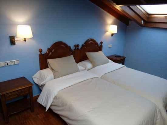 Pilones Hotel Infiesto
