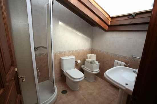 Pilones Hotel Infiesto