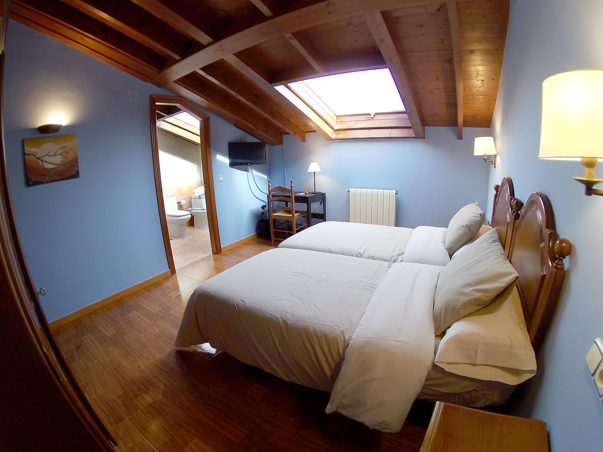 Pilones Hotel *